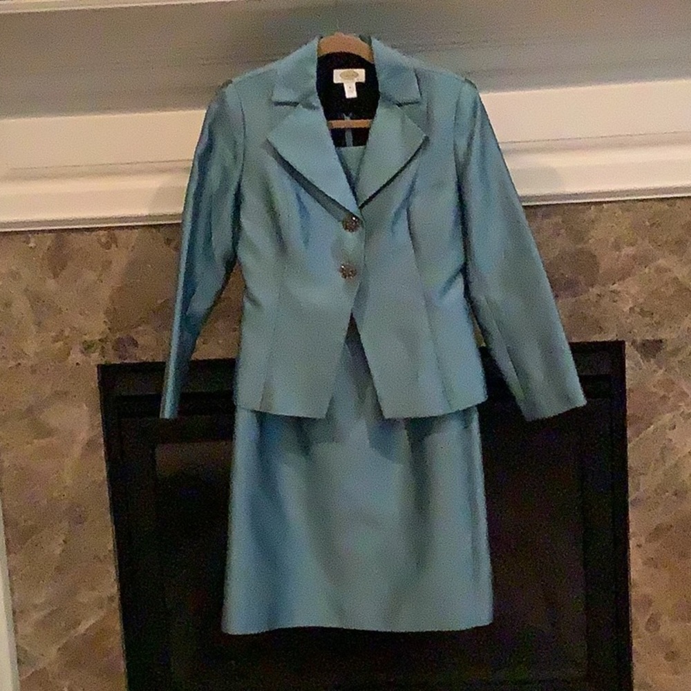 Talbots Petites size 6 blue dress with jacket